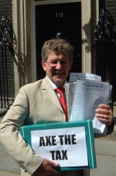 Don Foster takes the Bath Axe the Tax petition to No.10 Downing Street
